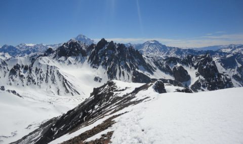 Necesitamos una Política Pública.  Un Estándar Técnico de búsqueda y rescate en montaña para Chile.