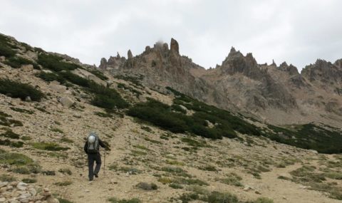 Guía práctica para ayudar a personas extraviadas en montaña y a sus familiares